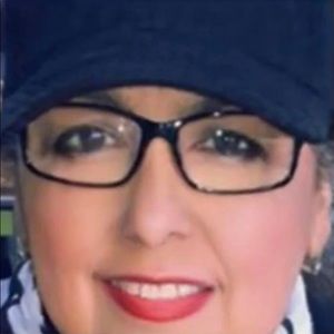 Meet your Posher, Yolanda